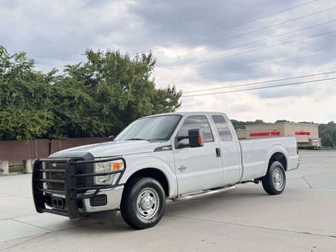Used 2012 Ford F250 XL w/ PWR Equipment Group RWD image 1