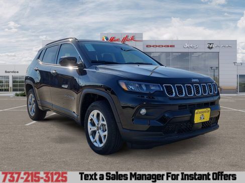 New 2026 Jeep Compass Latitude image 7