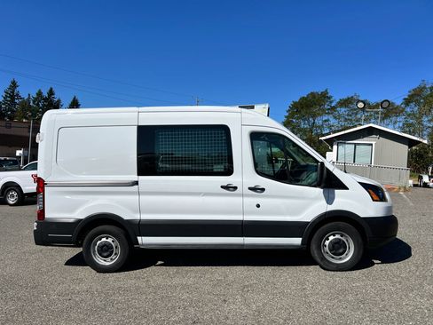 Used 2018 Ford Transit 150 130 Medium Roof image 8