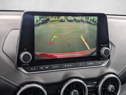 Used 2024 Nissan Sentra SV image 9