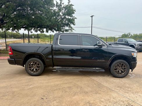 Used 2019 RAM 1500 Laramie w/ Sport Appearance Package AWD/4WD image 6