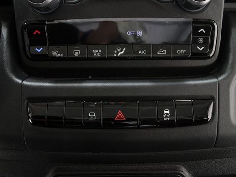 Used 2025 RAM ProMaster 2500 w/ Convenience Group image 6