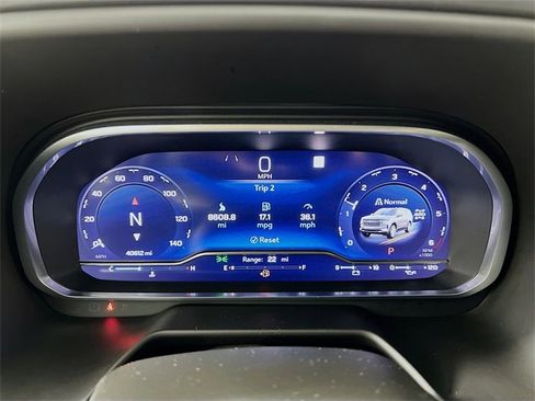 Used 2023 Chevrolet Suburban High Country image 14