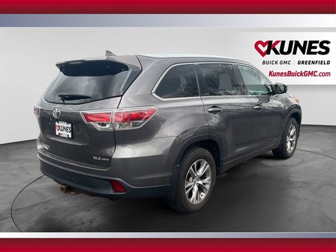 Used 2014 Toyota Highlander XLE AWD/4WD image 5