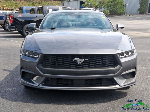 Used 2024 Ford Mustang Premium image 8