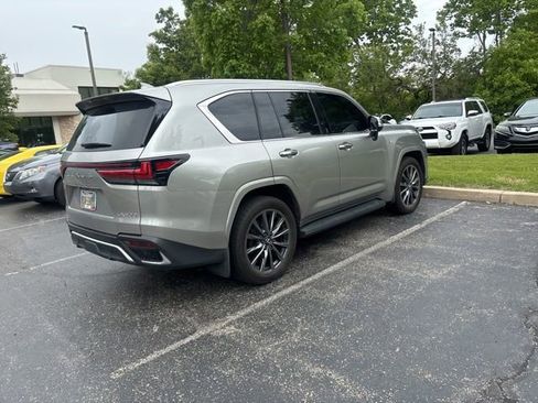 Used 2024 Lexus LX 600 F Sport AWD/4WD image 10
