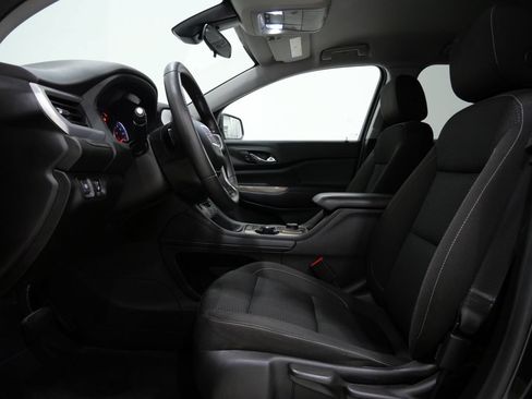 Used 2023 GMC Acadia SLE FWD image 12