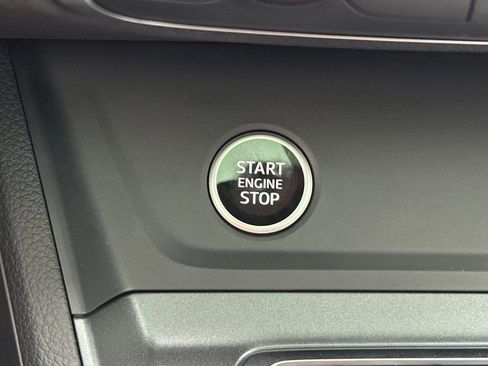 Certified 2025 Audi Q3 2.0T Premium Plus w/ Premium Plus Package image 22