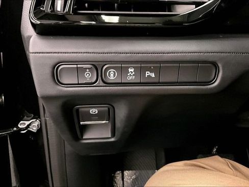 Used 2023 Acura MDX Technology image 40