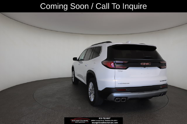 Used 2025 GMC Acadia Elevation w/ Elevation Premium Package FWD image 12