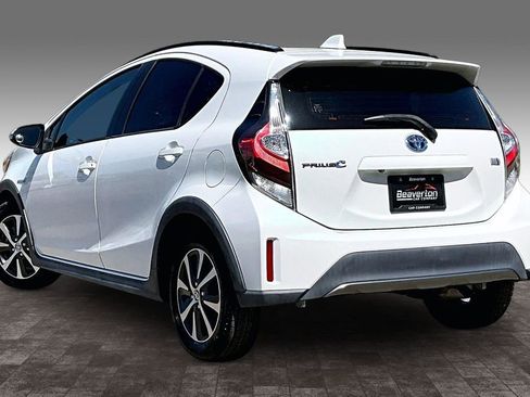 Used 2018 Toyota Prius C One w/ Carpet Mat Package FWD image 13