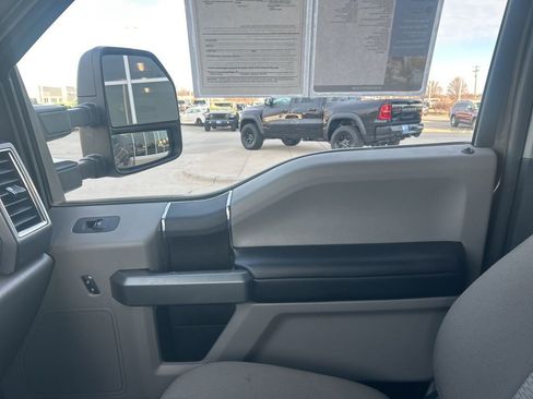 Used 2017 Ford F350 XLT image 15