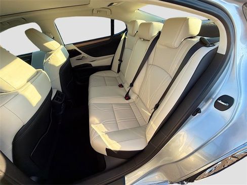 New 2025 Lexus ES 350 Ultra Luxury image 20