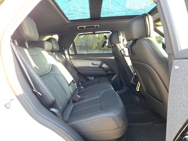 Used 2025 Land Rover Range Rover Sport Dynamic SE AWD/4WD image 10