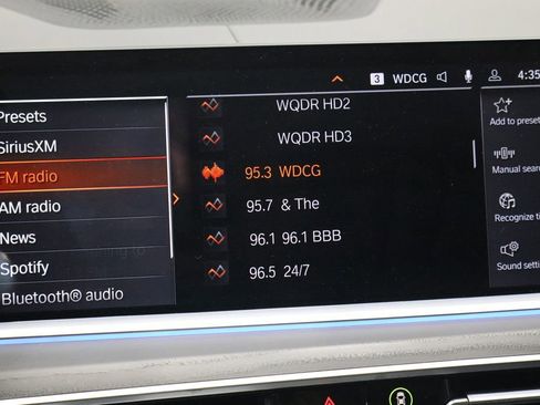 Used 2022 BMW X7 xDrive40i w/ Cold Weather Package image 36