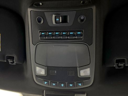 Used 2022 Ford F450 Lariat w/ Lariat Value Package AWD/4WD image 12