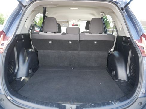 Used 2013 Toyota RAV4 LE AWD/4WD image 17