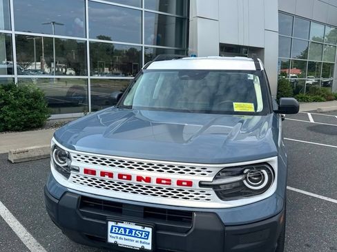 Used 2025 Ford Bronco Sport Heritage AWD/4WD image 2