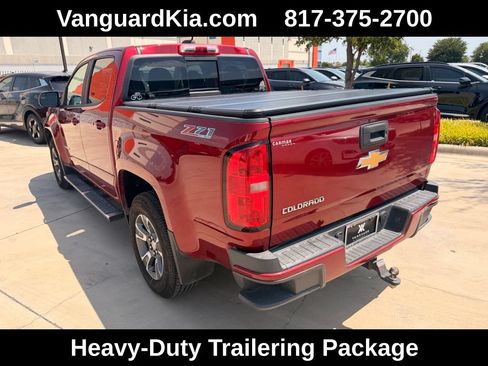 Used 2018 Chevrolet Colorado Z71 AWD/4WD image 2