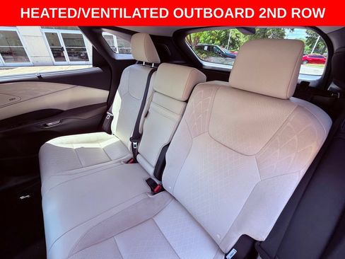 Certified 2025 Lexus RX 350 FWD w/ Convenience Package image 19