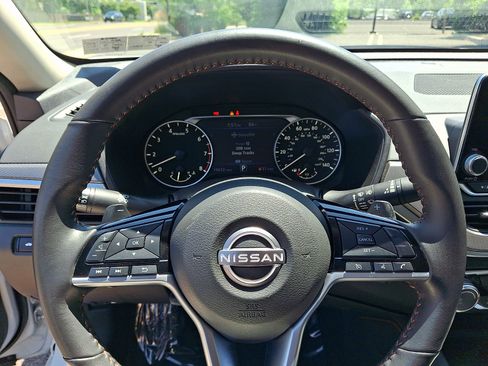 Certified 2023 Nissan Altima 2.5 SR AWD/4WD image 19