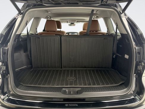 Used 2018 Toyota Highlander Limited AWD/4WD image 21