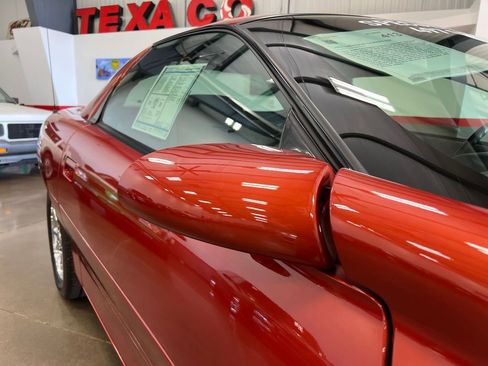 Used 2002 Chevrolet Camaro Z28 w/ Preferred Equipment Group image 74