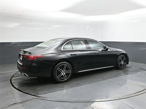 New 2026 Mercedes-Benz E 350 4MATIC Sedan image 15