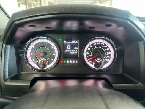 Used 2024 RAM 1500 Classic SLT AWD/4WD image 43