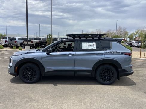 New 2026 Mitsubishi Outlander AWD image 4