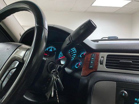 Used 2014 GMC Yukon XL SLT image 20