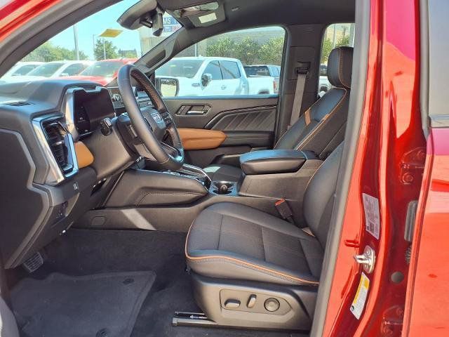 Used 2024 GMC Canyon AT4 w/ Technology Package AWD/4WD image 18