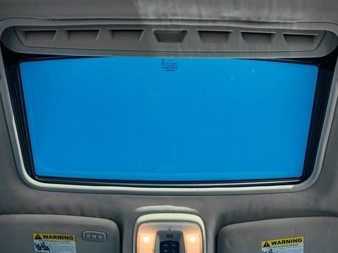 Used 2008 Volvo V70 image 2