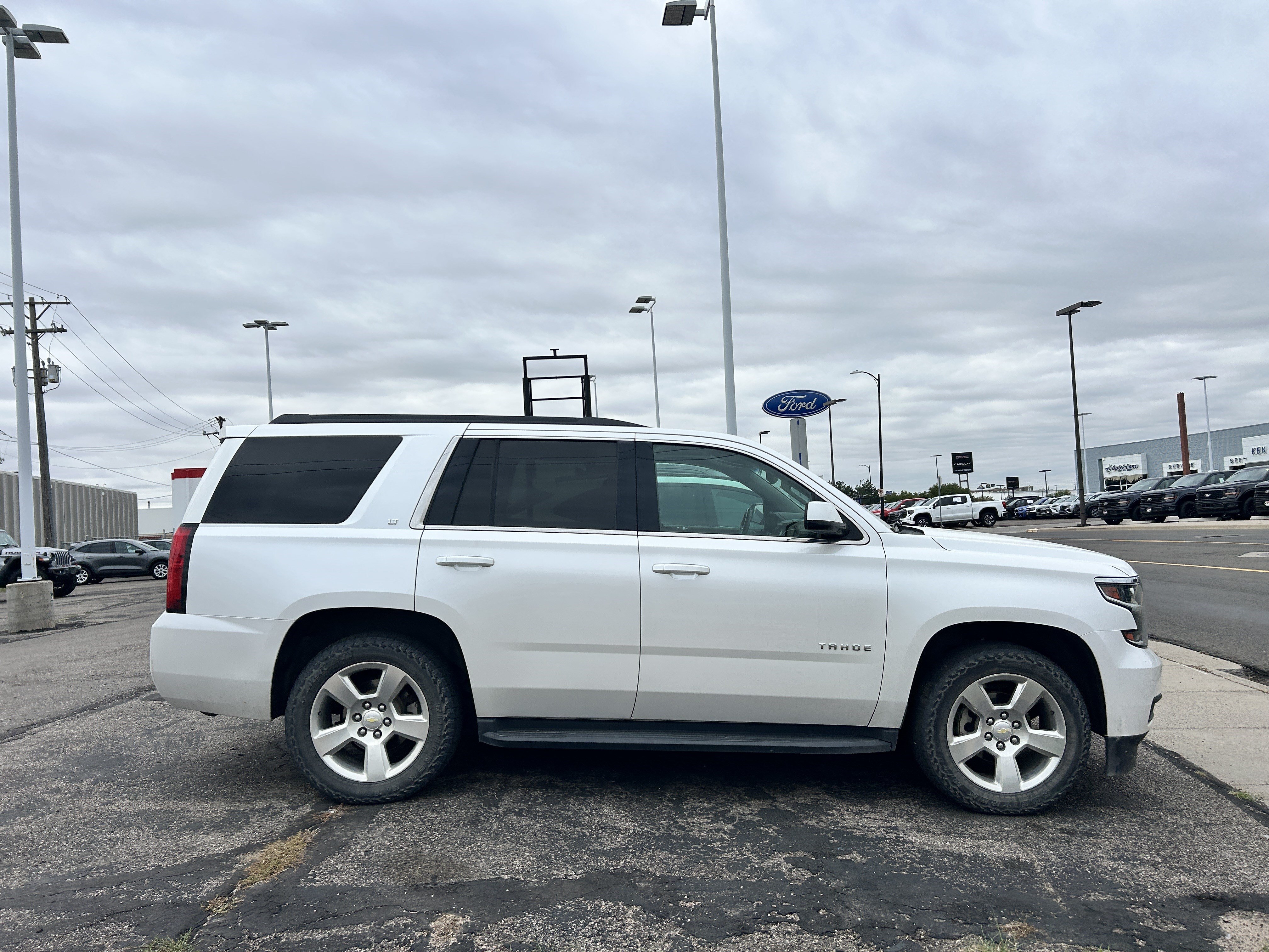 Used 2016 Chevrolet Tahoe LT w/ Max Trailering Package AWD/4WD image 4