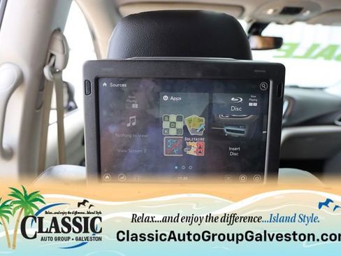 Used 2019 Chrysler Pacifica Touring-L Plus FWD image 31