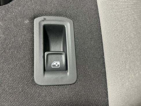 Used 2020 Volkswagen Tiguan S image 48