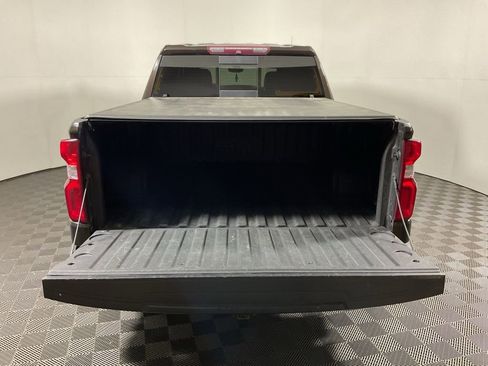 Used 2019 Chevrolet Silverado 1500 High Country w/ Technology Package AWD/4WD image 16