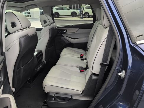 Used 2022 Acura MDX SH-AWD w/ Advance Package image 40