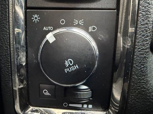 Used 2018 RAM 3500 Big Horn w/ Sport Appearance Group image 17