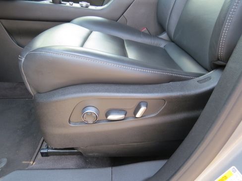 Certified 2024 Cadillac XT4 Premium Luxury image 13