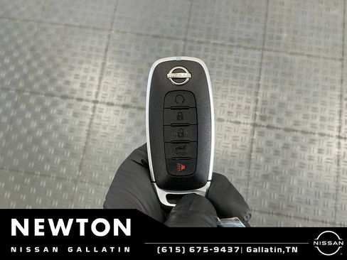 Used 2023 Nissan Rogue SL w/ SL Premium Package FWD image 39