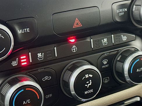 Certified 2022 RAM 1500 Laramie image 30