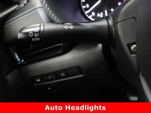 Used 2025 Nissan Sentra SV image 24