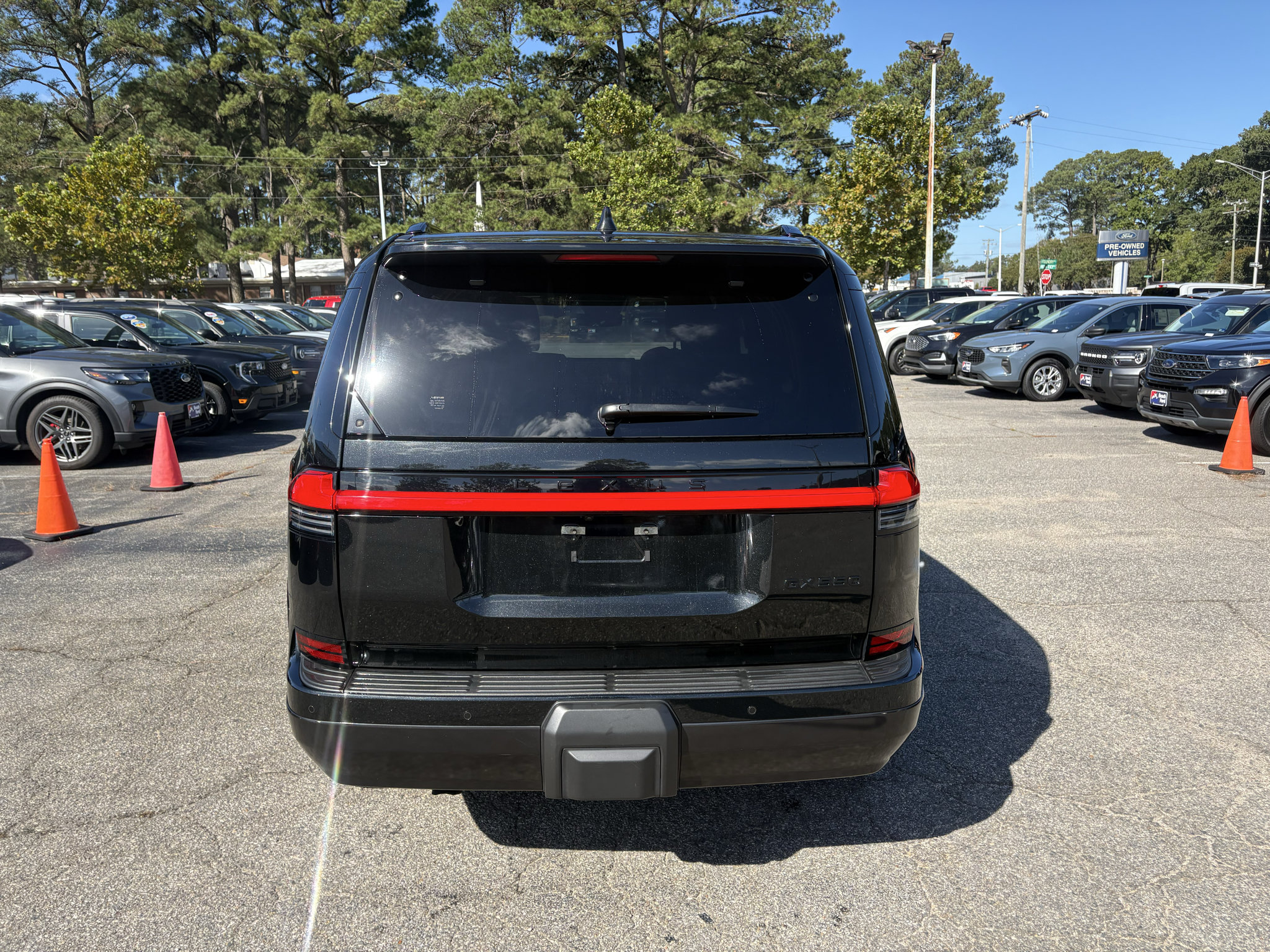 Used 2025 Lexus GX 550 w/ Accessory Package (2T) AWD/4WD image 6