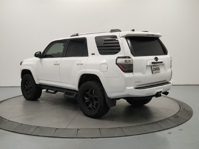 Used 2021 Toyota 4Runner SR5 Premium w/ Moonroof Package AWD/4WD image 6