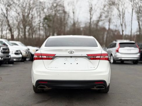 Used 2013 Toyota Avalon XLE Touring image 6