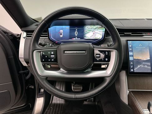 Used 2024 Land Rover Range Rover SE image 18