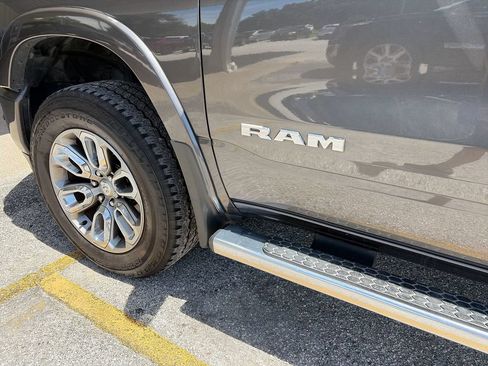 Used 2019 RAM 1500 Laramie w/ Sport Appearance Package AWD/4WD image 42
