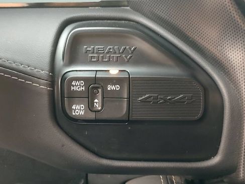 Used 2022 RAM 2500 Limited AWD/4WD image 18