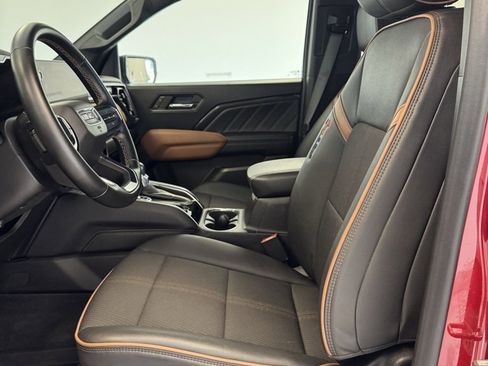 Certified 2023 GMC Canyon AT4 image 4